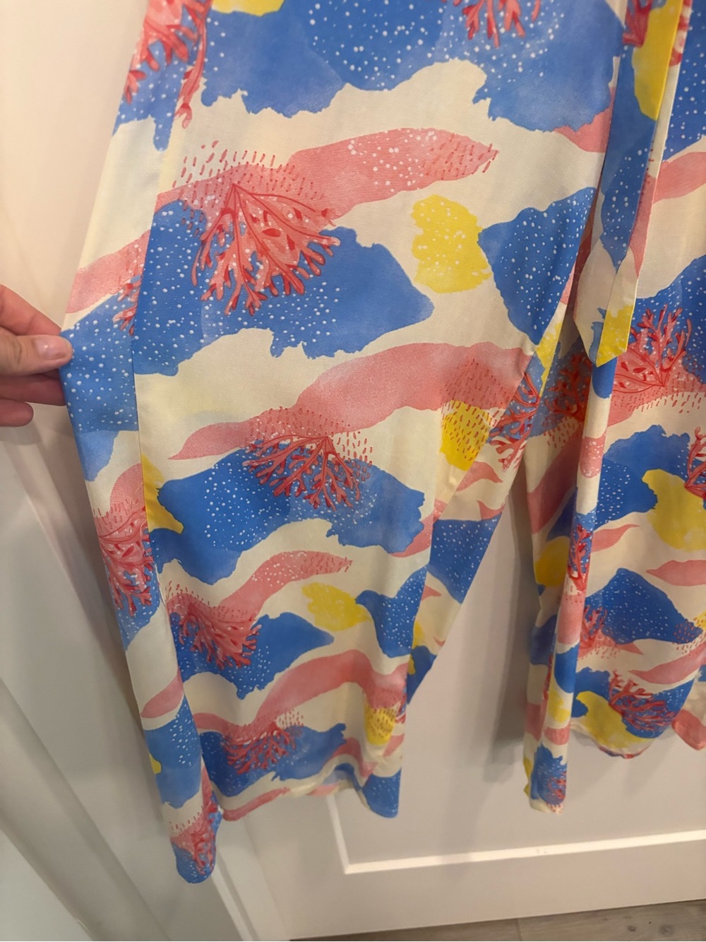 JORDACHE WIDE LEG TROPICAL PANT - Picture 3 of 9